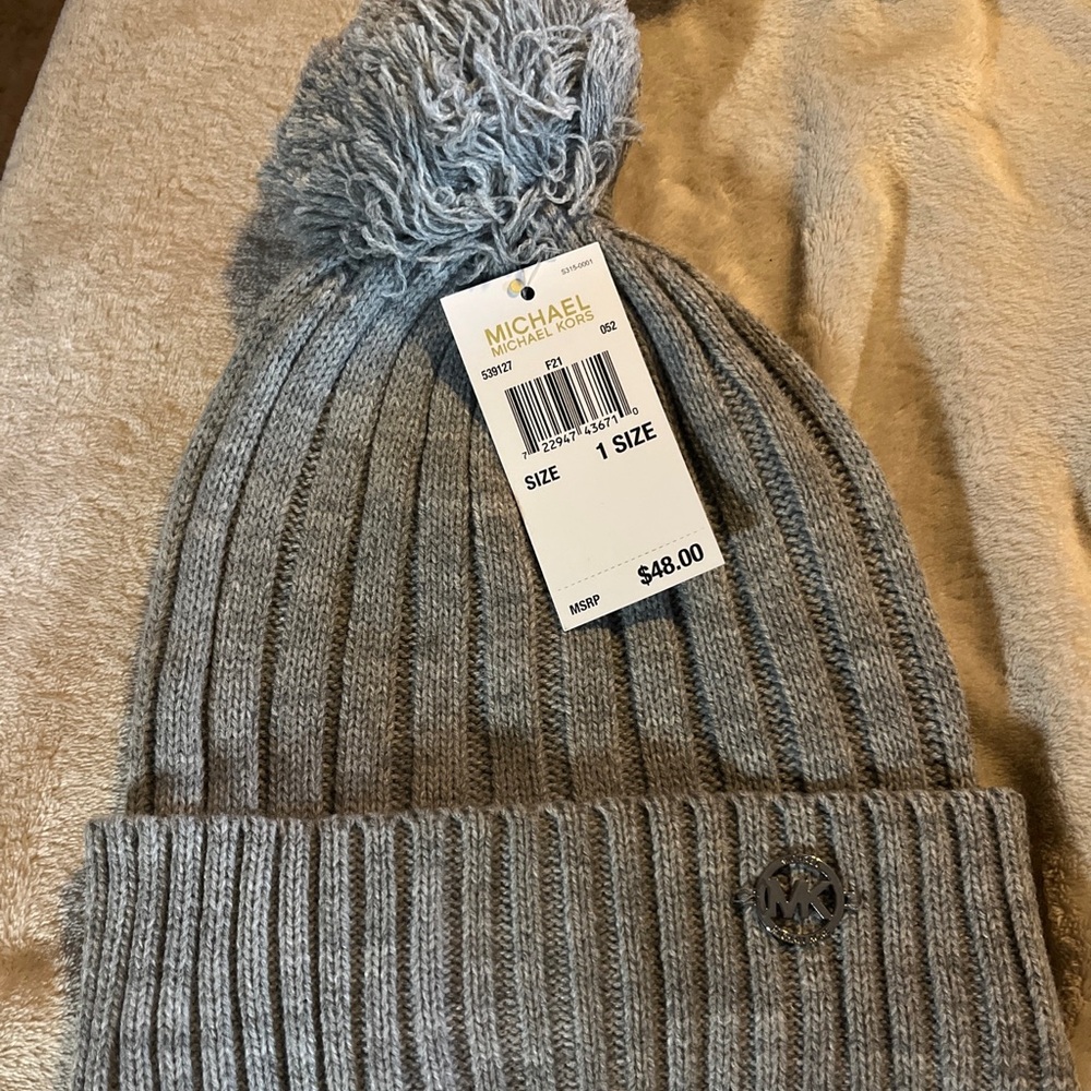 Michael Kors hat